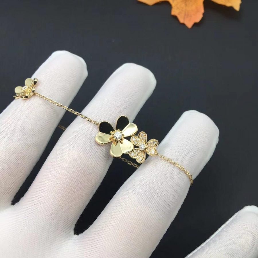 [⭐Haelin Jewelry]FRIVOLE GOLD 5 FLOWERS BRACELET