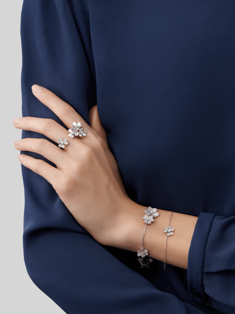 [⭐Haelin Jewelry]FRIVOLE SILVER FLOWER DIAMOND BRACELET
