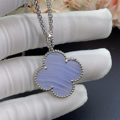 [⭐Haelin Jewelry]CLOVER SILVER CHALCEDONY BIG CLOVER NECKLACE