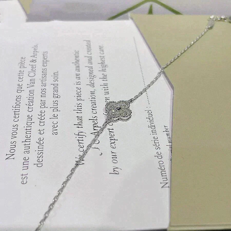 [⭐Haelin Jewelry]CLOVER  SINGLE FLOWER BRACELET SILVER