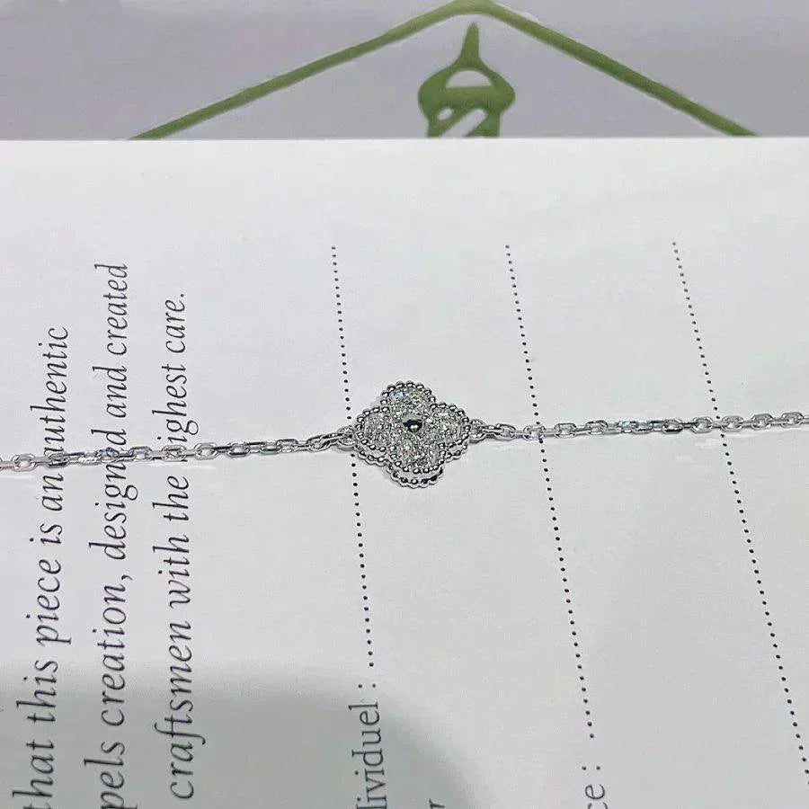 [⭐Haelin Jewelry]CLOVER  SINGLE FLOWER BRACELET SILVER