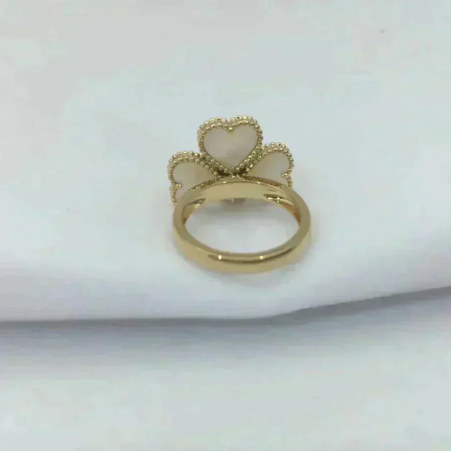[⭐Haelin Jewelry]SWEET CLOVER WHITE MOP RING
