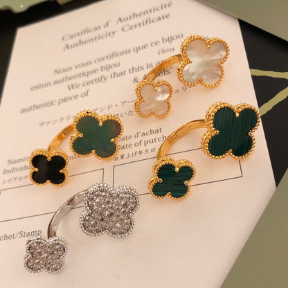 [⭐Haelin Jewelry]CLOVER BETWEEN THE FINGER RING