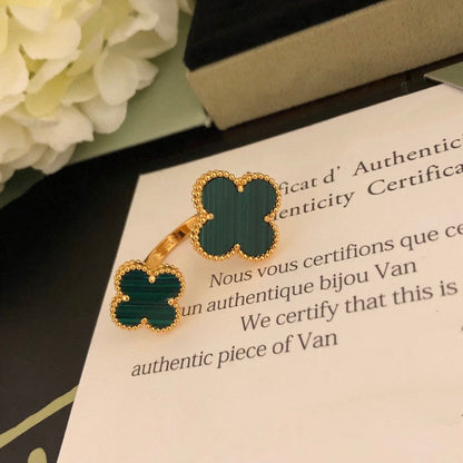 [⭐Haelin Jewelry]CLOVER BETWEEN THE FINGER RING