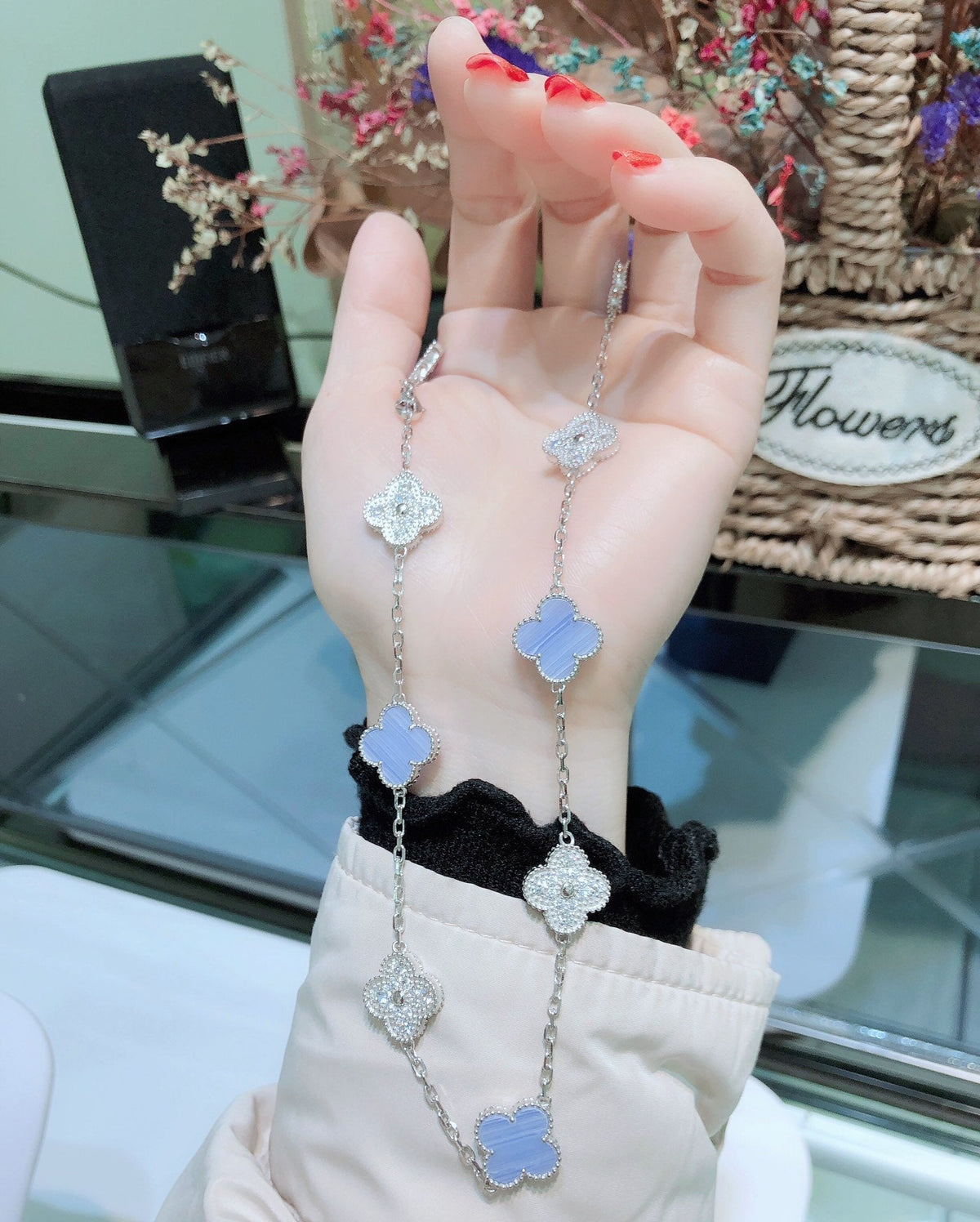 [⭐Haelin Jewelry]CLOVER 10 MOTIFS CHALCEDONY DIAMONDS SILVER NECKLACE
