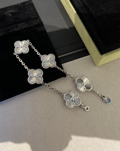 [⭐Haelin Jewelry] CLOVER 5 MOTIF LASER BRACELET COLLECTION